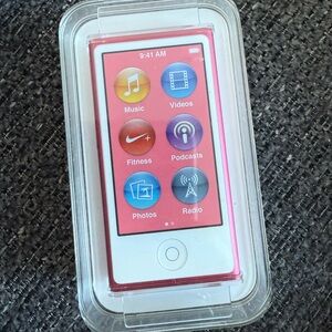 Apple iPod Nano 16GB in Pink and White